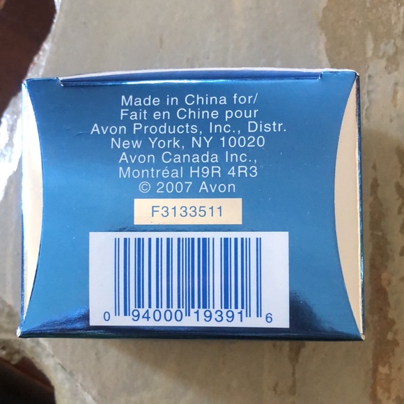 Avon 2007 “Black Diamond Color Drop Earrings” In Original Box Clear Stones - Picture 5 of 6